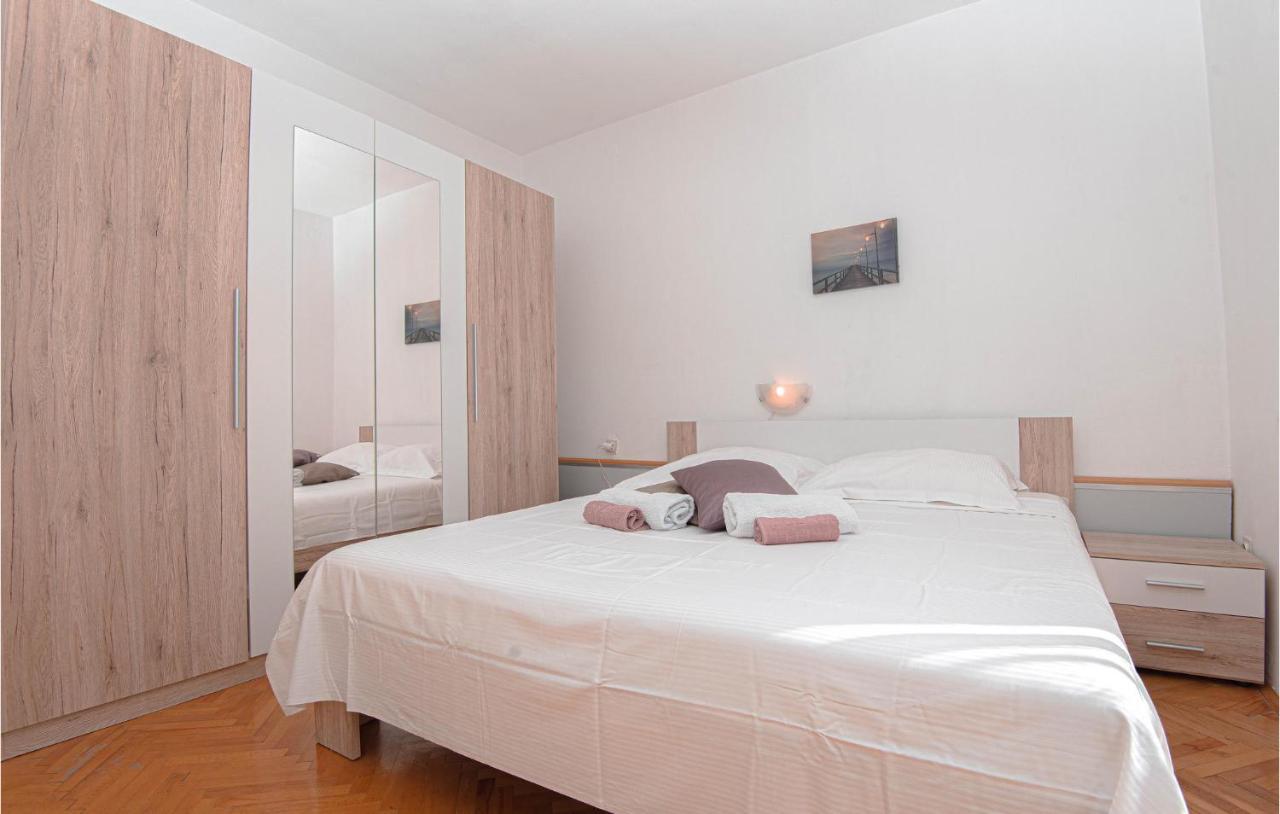 3 Bedroom Lovely Apartment In Brodarica Brodarica  Eksteriør bilde